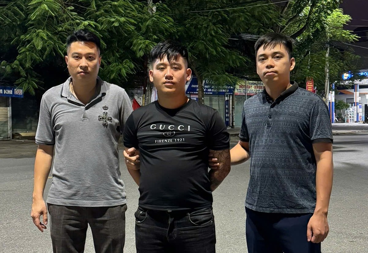 Công an phường Ngô Quyền bắt giữ đối tượng truy nã nguy hiểm